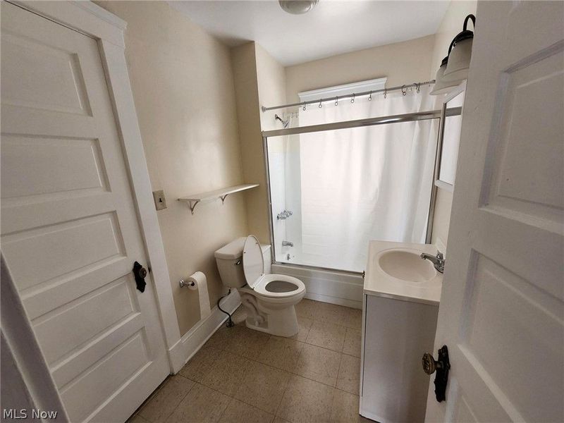 3877 W 34th Street, Cleveland, OH 44109 Photo 10