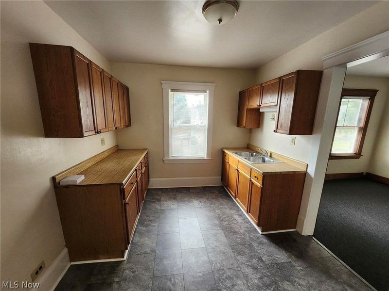 3877 W 34th Street, Cleveland, OH 44109 Photo 9