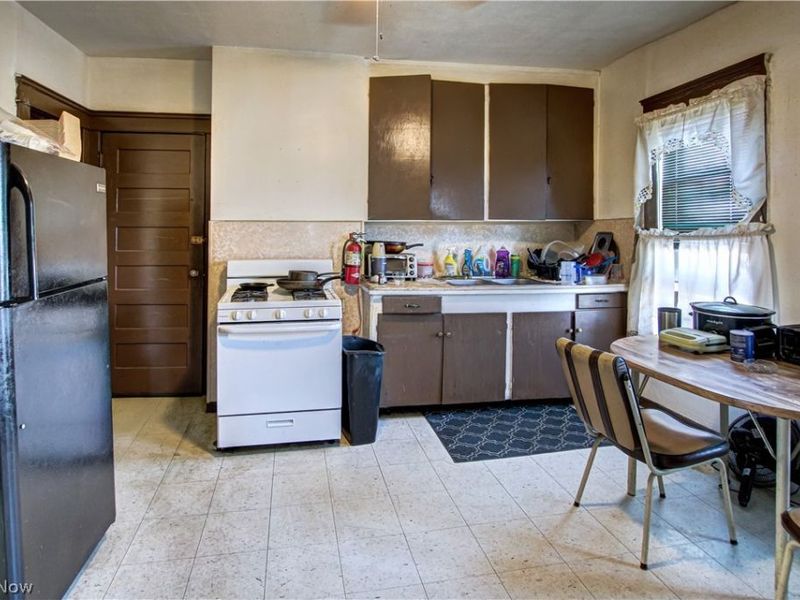 6602 Harvard Avenue, Cleveland, OH 44105 Photo 17