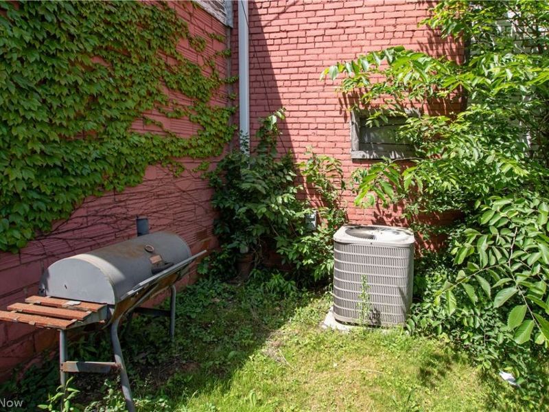 6602 Harvard Avenue, Cleveland, OH 44105 Photo 37