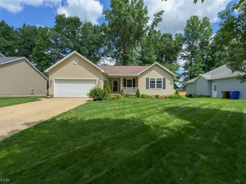 1048 Susan Road, Ravenna, OH 44266 Photo 1