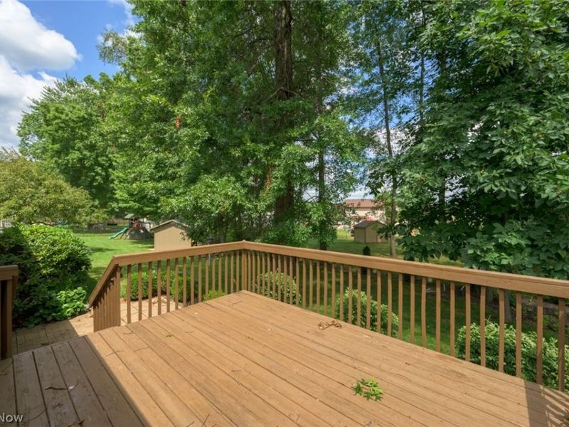 1048 Susan Road, Ravenna, OH 44266 Photo 10