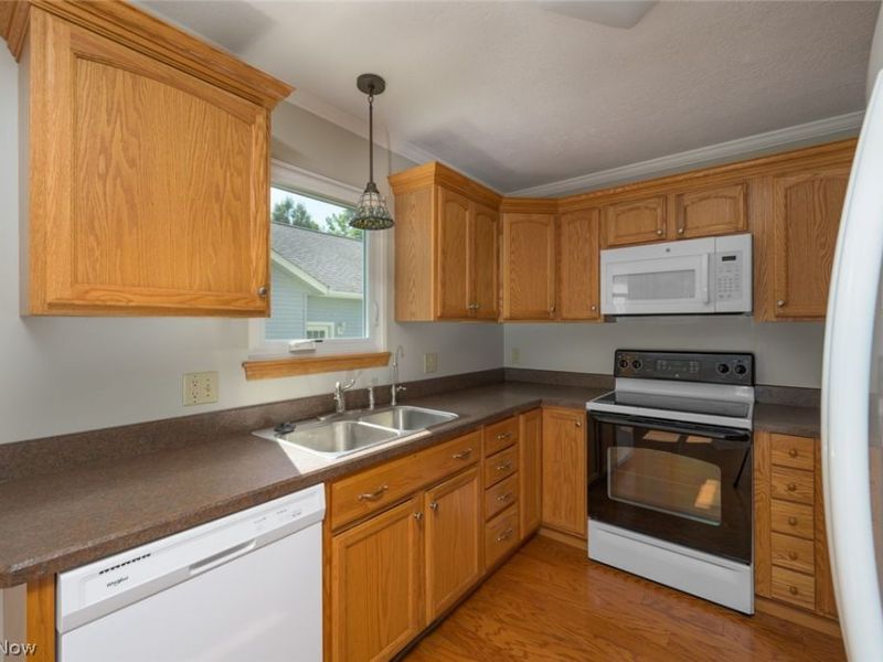 1048 Susan Road, Ravenna, OH 44266 Photo 18