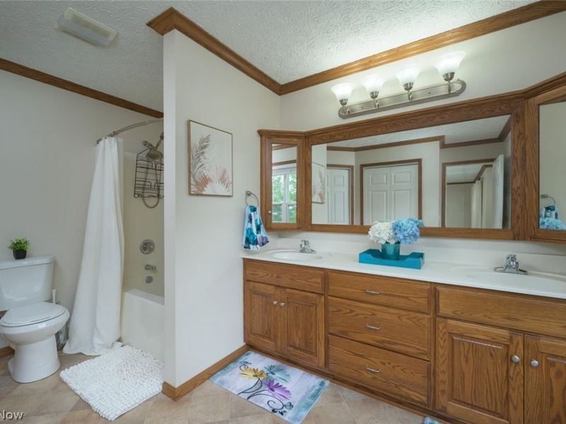 1017 Susan Road, Ravenna, OH 44266 Photo 23
