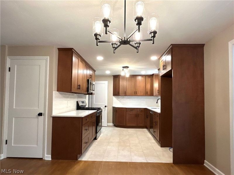 22 Orchard Drive, Poland, OH 44514 Photo 3