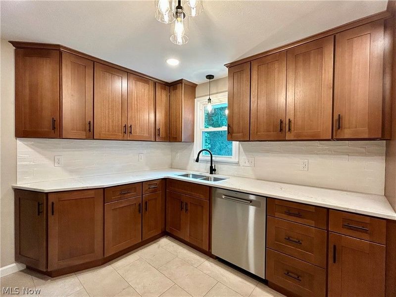 22 Orchard Drive, Poland, OH 44514 Photo 4