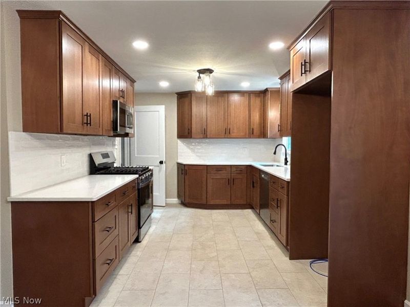 22 Orchard Drive, Poland, OH 44514 Photo 8
