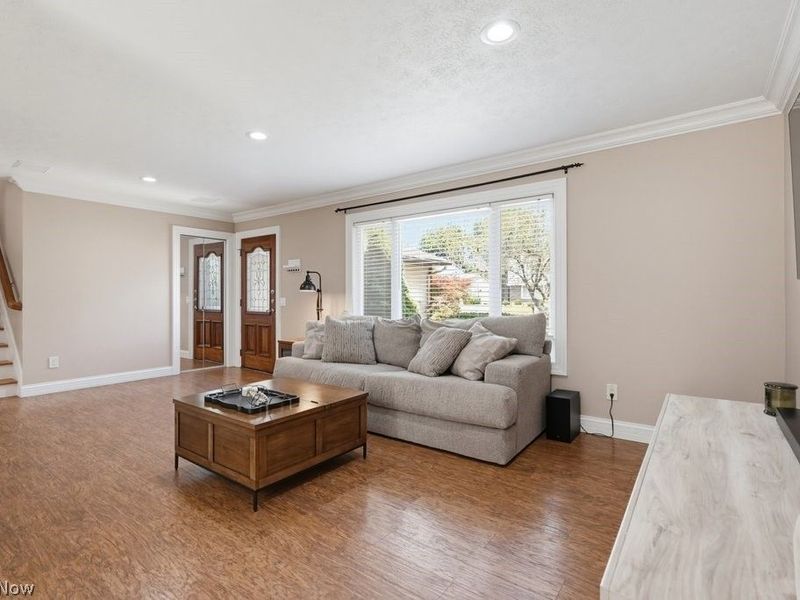 7875 Newcomb Drive , Parma, OH 44129 Photo 13