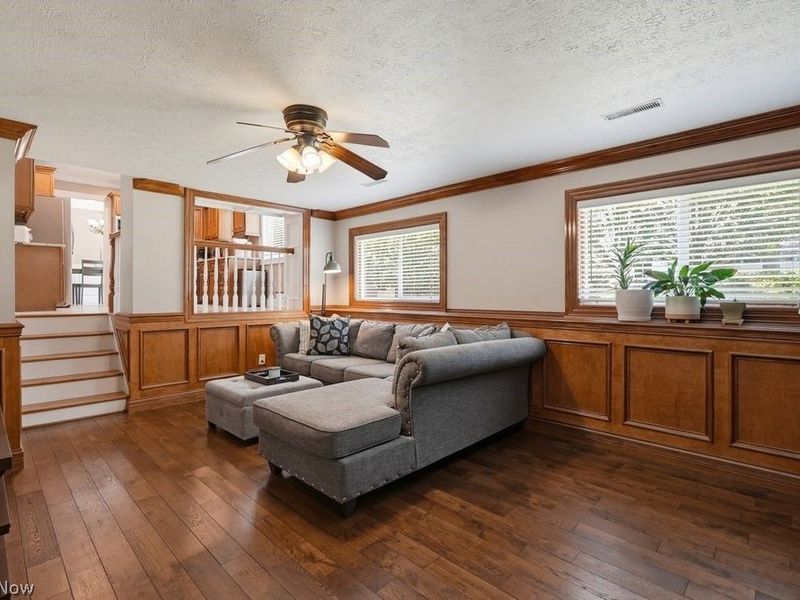 7875 Newcomb Drive , Parma, OH 44129 Photo 17
