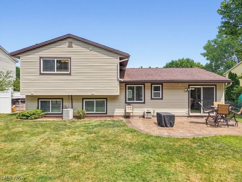 7875 Newcomb Drive , Parma, OH 44129 Photo 34