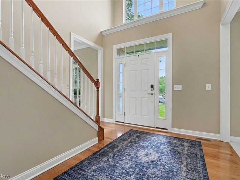 5037 Lake Breeze Landing, Stow, OH 44224 Photo 4