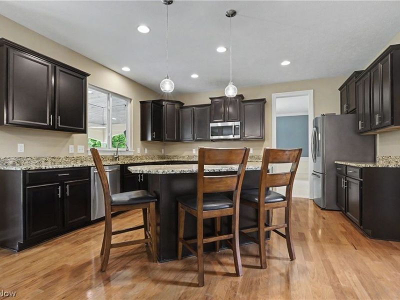 5037 Lake Breeze Landing, Stow, OH 44224 Photo 9