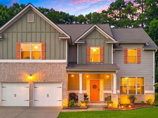 2149 Shadow Oak Trail, Loganville, GA 30052