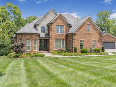 216 Avawam Drive, Richmond, KY 40475