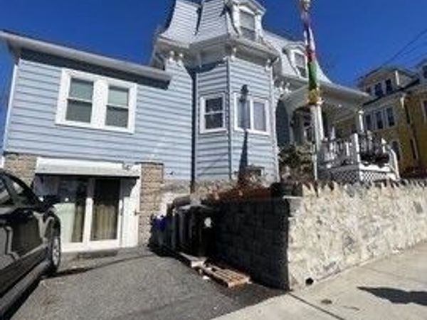 28 Gould Ave, Unit 1, Malden, MA 02148