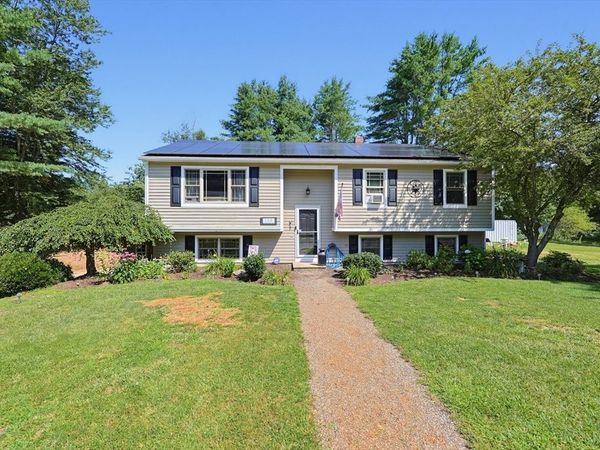 155 Dunnbrook Rd, East Brookfield, MA 01515