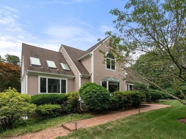 76 Ellisville Green, Plymouth, MA 02360