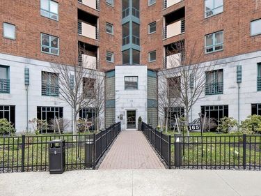 165 Cottage St, Unit 706, Chelsea, MA 02150