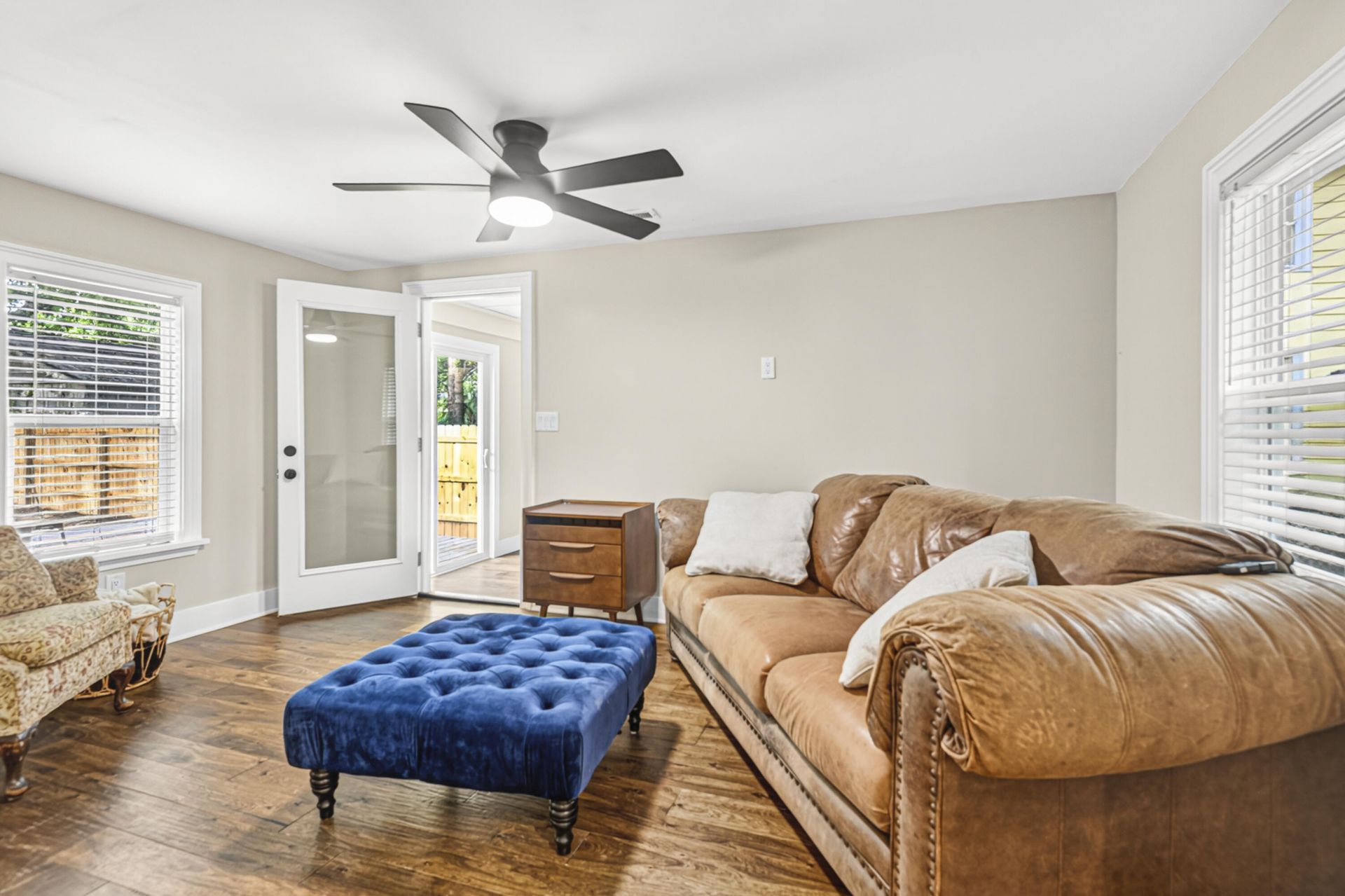 1126 Berkeley Street Photo 10