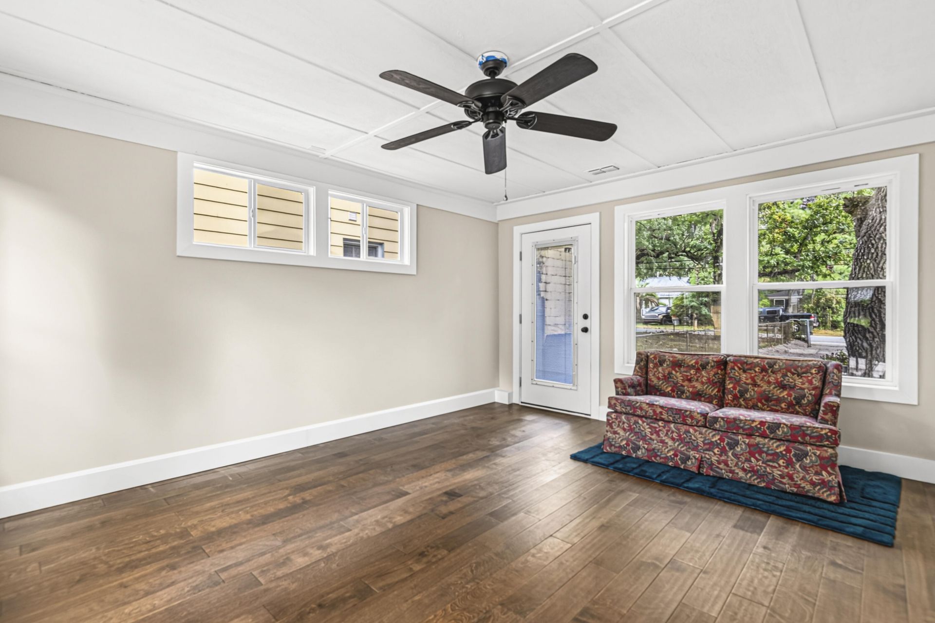 1126 Berkeley Street Photo 11