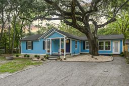 1126 Berkeley Street photo 4