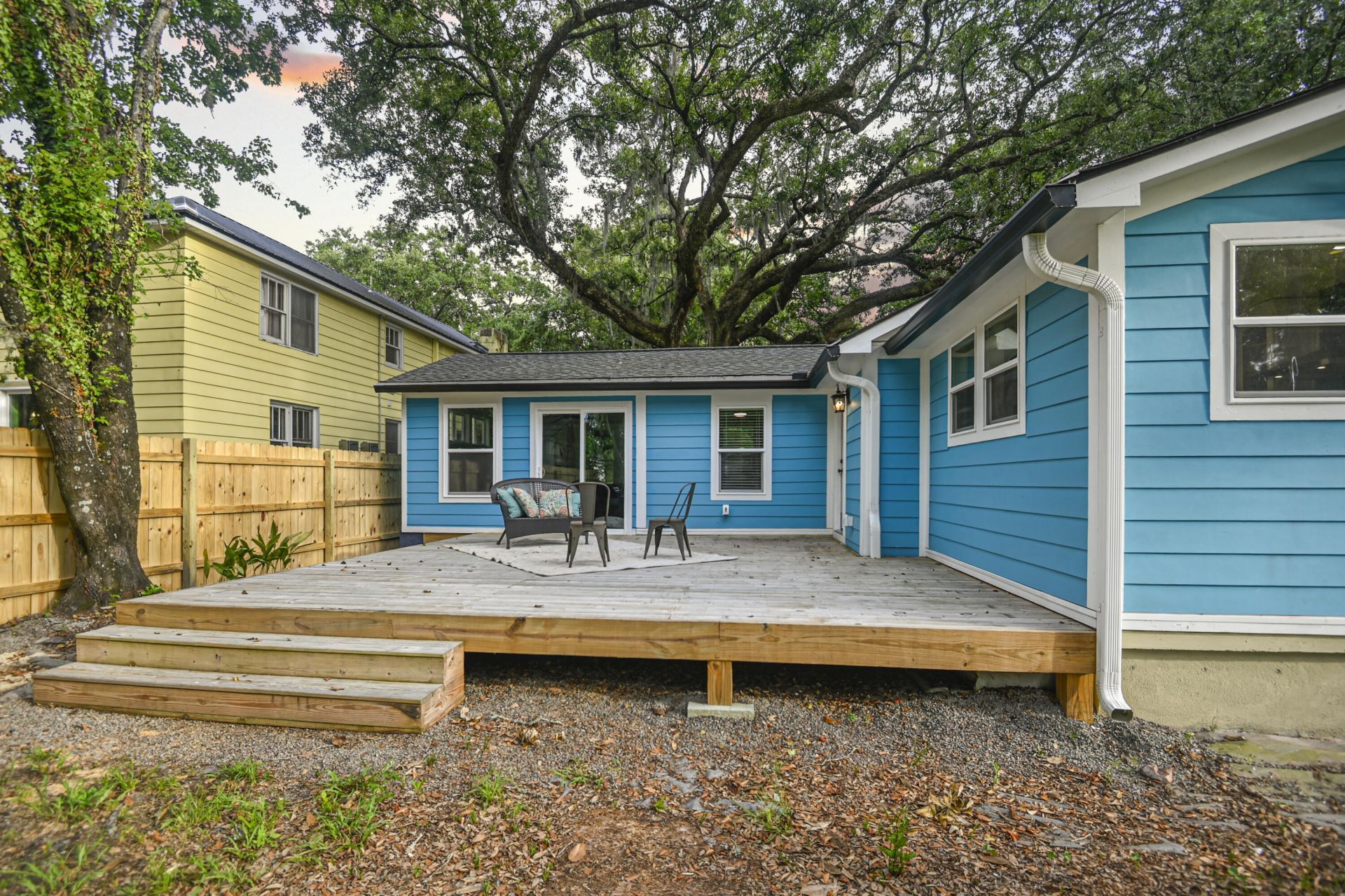 1126 Berkeley Street Photo 30