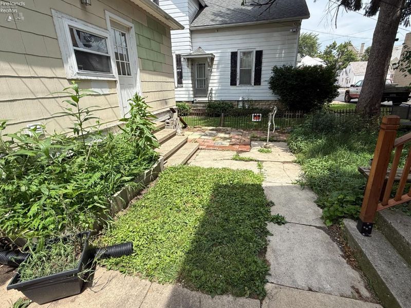 205 N Wood Street, Fremont, OH 43420 Photo 4