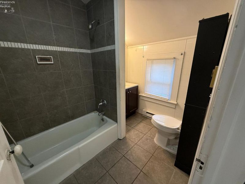 205 N Wood Street, Fremont, OH 43420 Photo 6