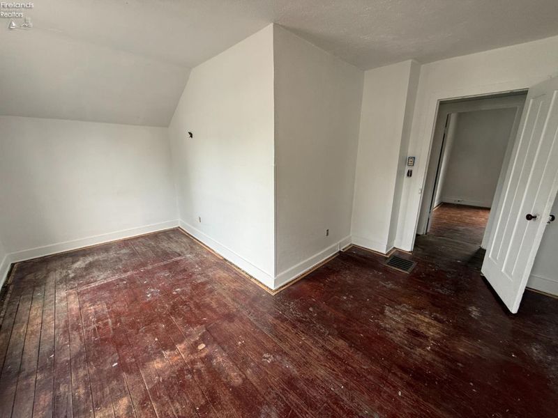 205 N Wood Street, Fremont, OH 43420 Photo 9