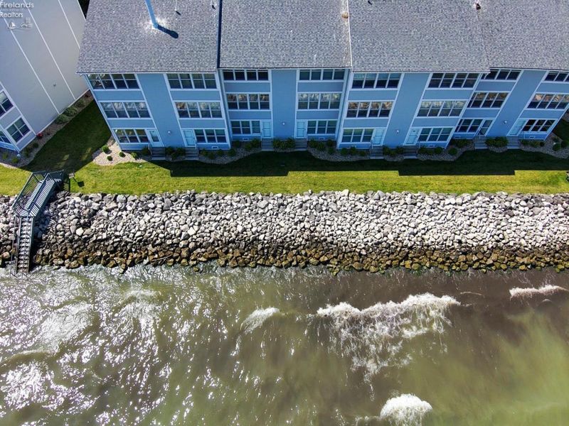 238 W Lakeshore Drive, Unit D, Port Clinton, OH 43452 Photo 27