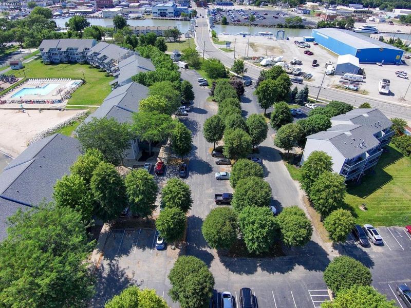 238 W Lakeshore Drive, Unit D, Port Clinton, OH 43452 Photo 28