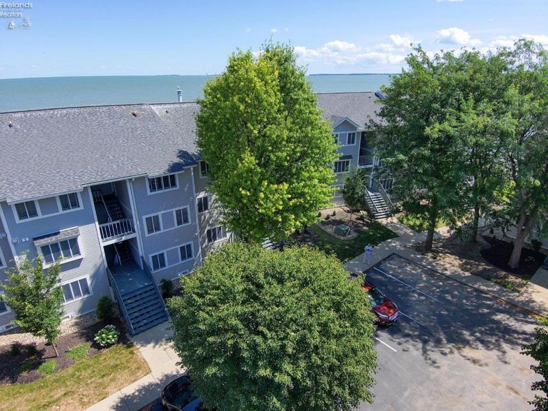 238 W Lakeshore Drive, Unit D, Port Clinton, OH 43452 Photo 30