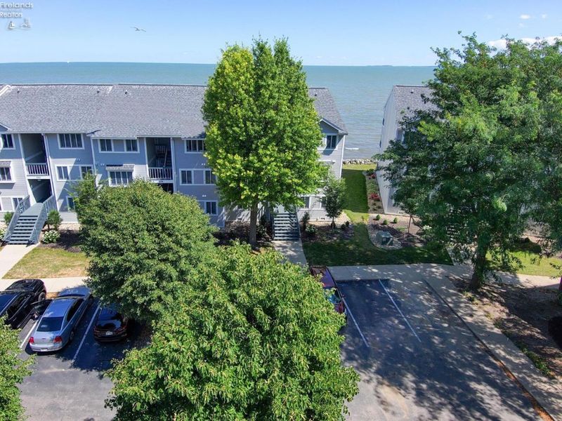 238 W Lakeshore Drive, Unit D, Port Clinton, OH 43452 Photo 34