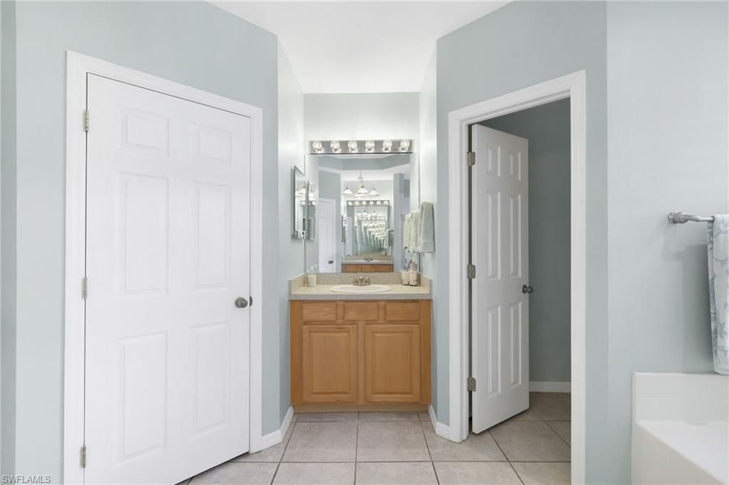 17341 Stepping Stone Dr , Fort Myers, FL 33967 Photo