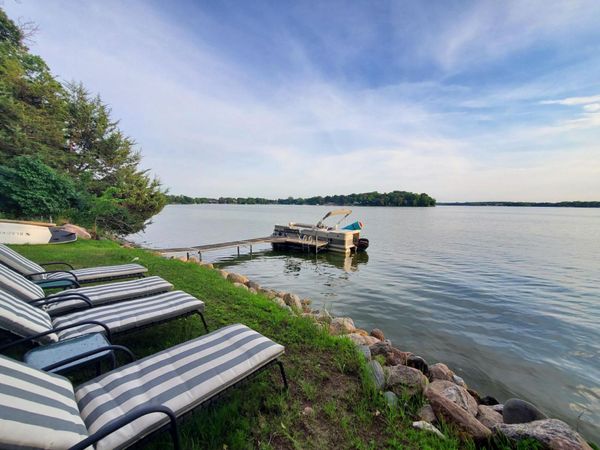 24150 E Cedar Lake Drive, New Prague, MN 56071