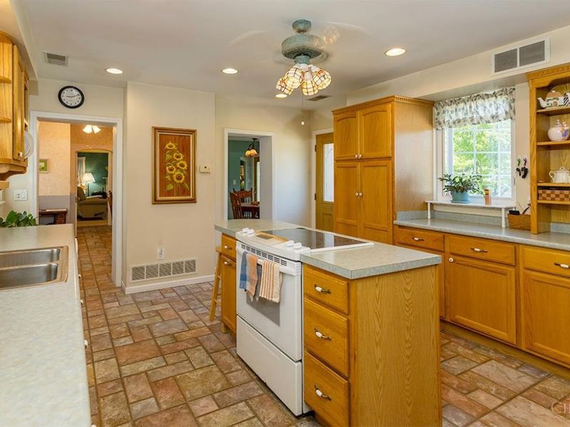 1711 Flora Avenue, North College Hill, OH 45231 Photo 14