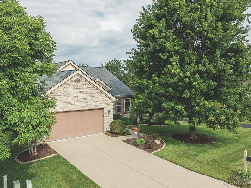 8179 Jeannes Creek Lane, West Chester, OH 45069 Photo 2