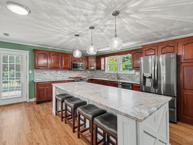 5748 Cochran Road, Hamilton Twp, OH 45152 Photo 11