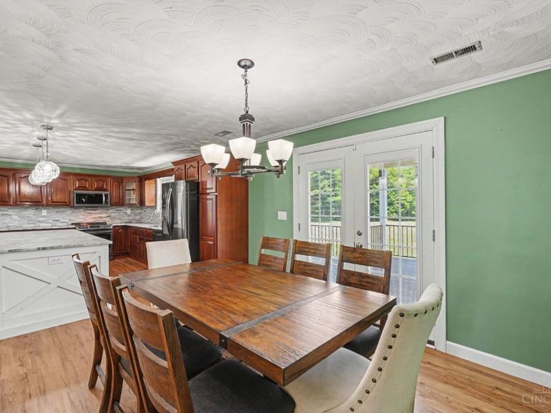 5748 Cochran Road, Hamilton Twp, OH 45152 Photo 13