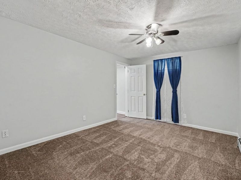5748 Cochran Road, Hamilton Twp, OH 45152 Photo 27