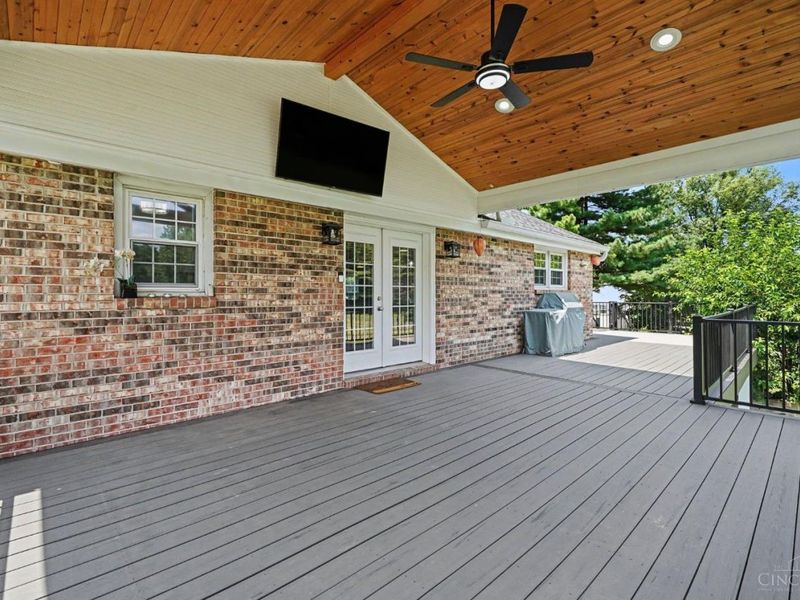 5748 Cochran Road, Hamilton Twp, OH 45152 Photo 33