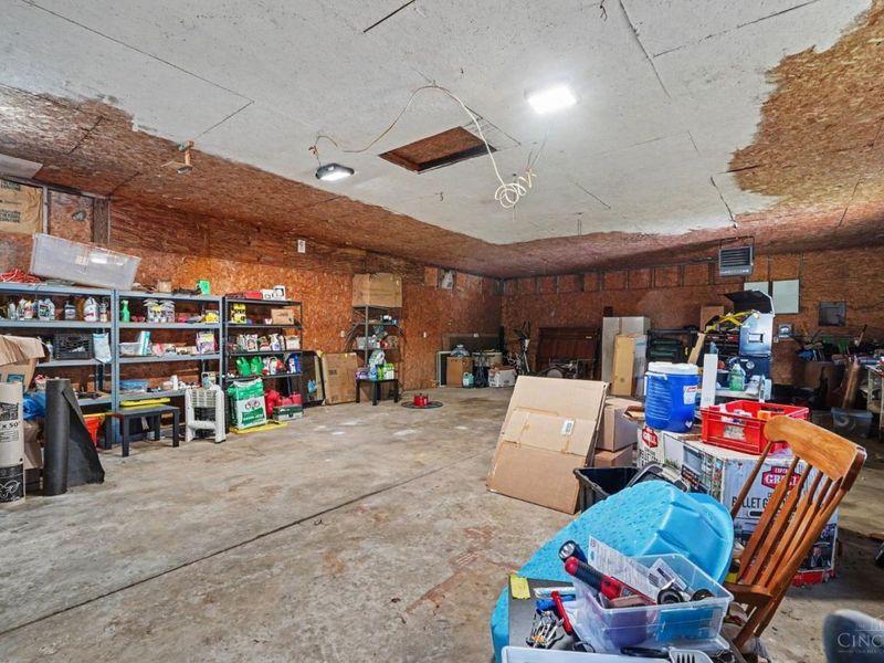 5748 Cochran Road, Hamilton Twp, OH 45152 Photo 37