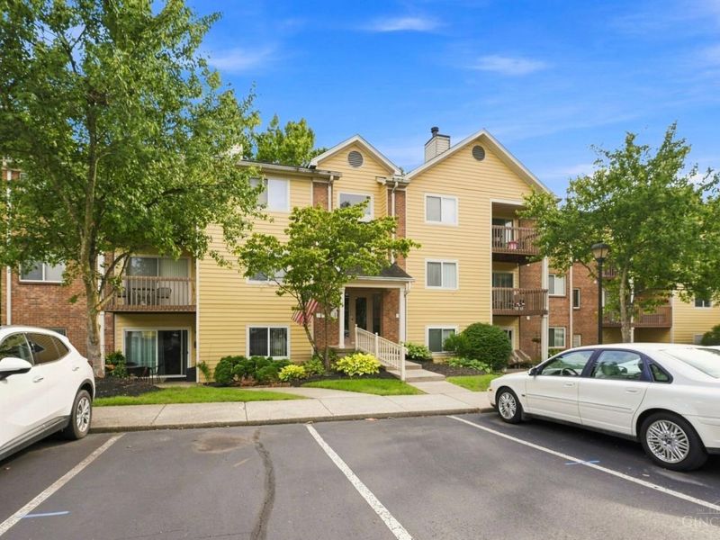 987 Cedar Ridge Drive, Unit 1, Pierce Twp, OH 45245 Photo 2
