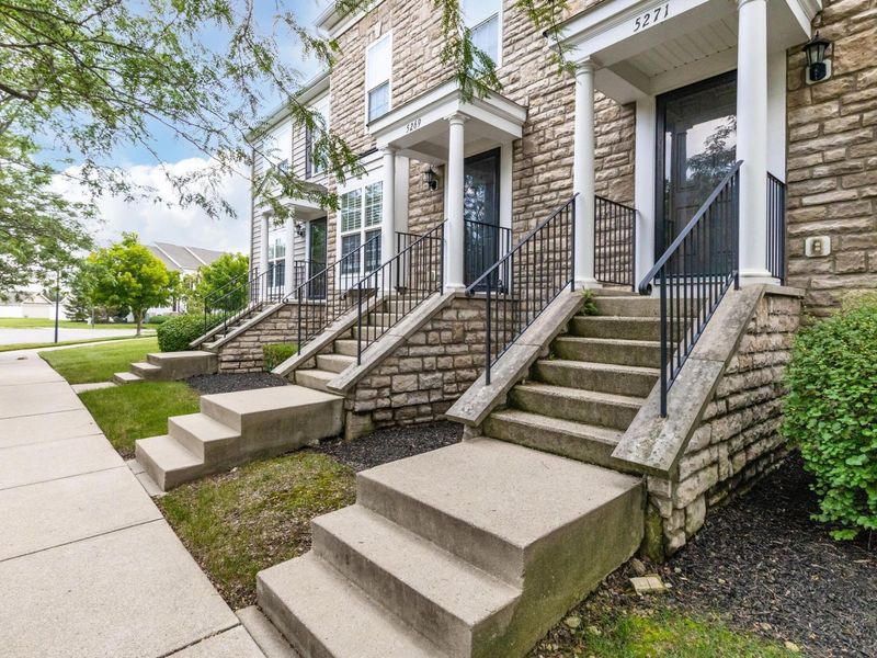 5269 Cross River Falls Boulevard, Unit 38, Dublin, OH 43016 Photo 5