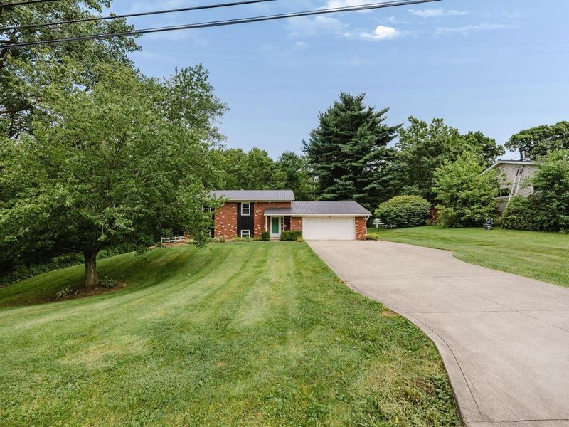 251 Cherokee Trail, Granville, OH 43023 Photo 2