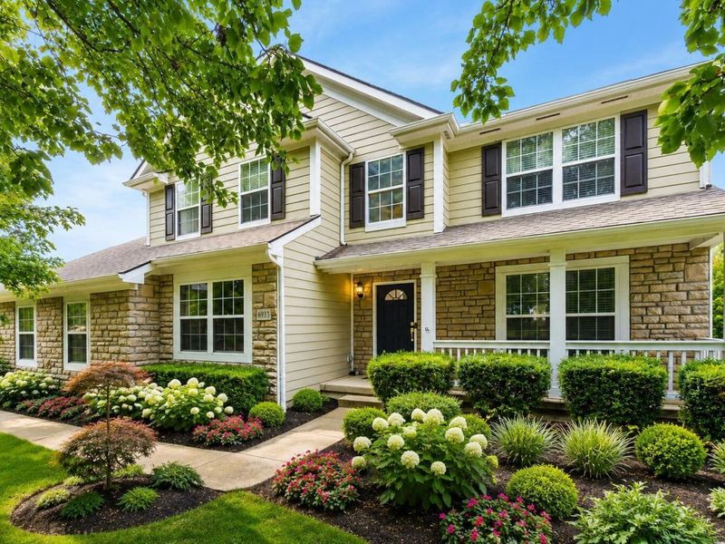 6933 Post Preserve Boulevard, Dublin, OH 43016 Photo 2