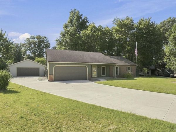 4309 Hickory Ridge Drive, Woodburn, IN 46797