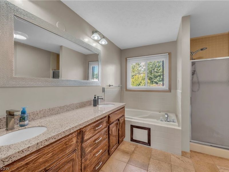 26410 Forbes Road, Oakwood Village, OH 44146 Photo 16