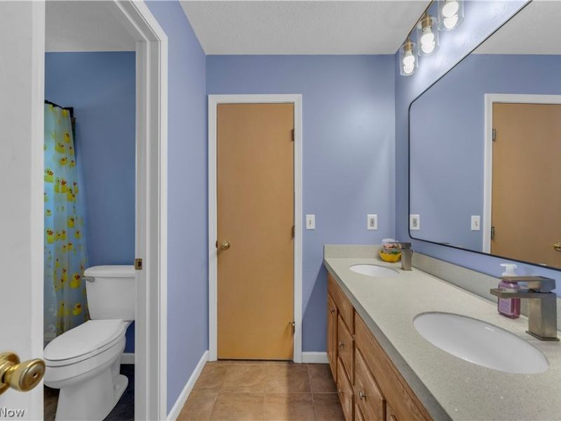 26410 Forbes Road, Oakwood Village, OH 44146 Photo 20