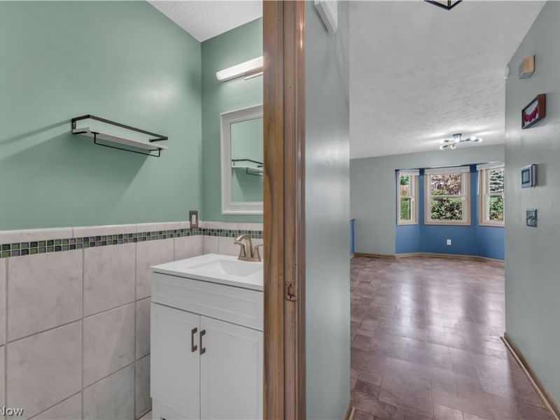 26410 Forbes Road, Oakwood Village, OH 44146 Photo 31